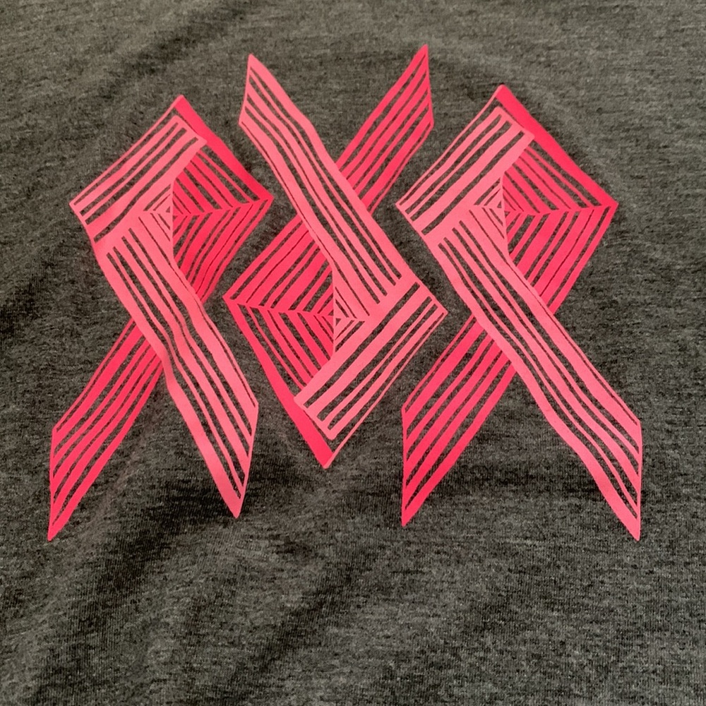 UNDER ARMOUR Breast Cancer long sleeve shirt - Picture 2 of 8
